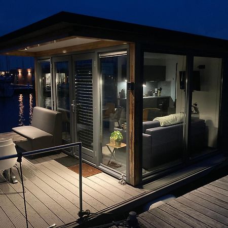 Houseboat De Amstel Hotel Monnickendam Eksteriør billede