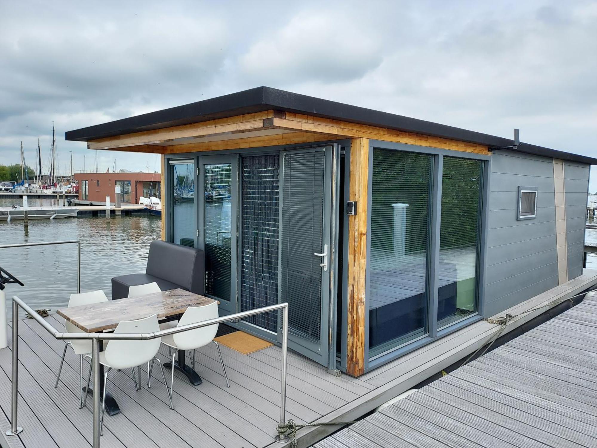Houseboat De Amstel Hotel Monnickendam Eksteriør billede
